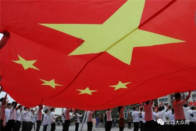 又要搜刮违约金？评论员：曼奇尼提前离场是在碰瓷解约条款